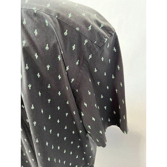 Mens Old Navy Gray Classic Fit Short-Sleeve Button-Up Shirt With Green Cactus Pr - Picture 8 of 16